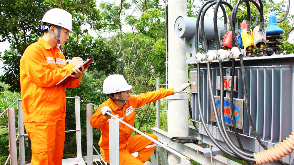 Cách Kiểm Tra Máy Biến Áp 3 Pha: Nên Tự Thực Hiện Hay Thuê Dịch Vụ Chuyên Nghiệp?