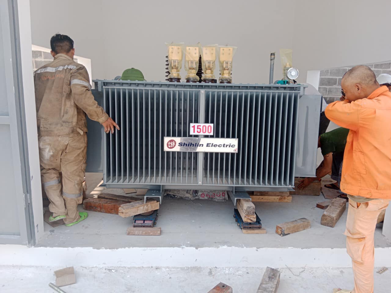 Nhận diện máy biến áp từ các thương hiệu uy tín